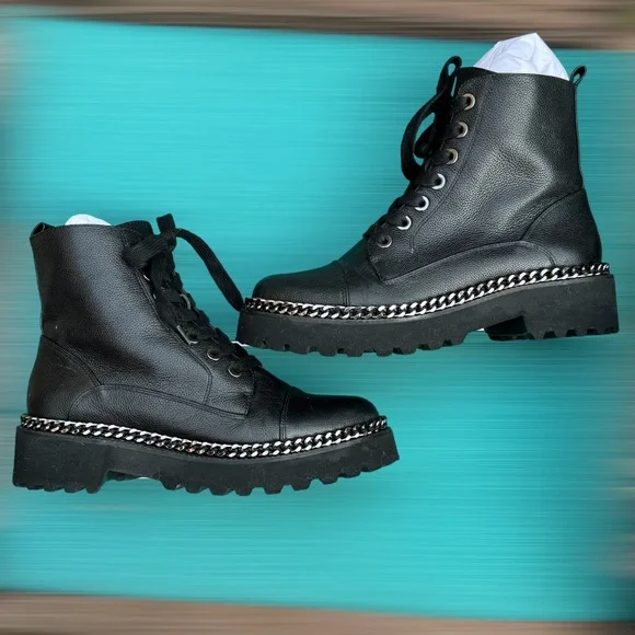 Vince Camuto - Picture 4 of 8